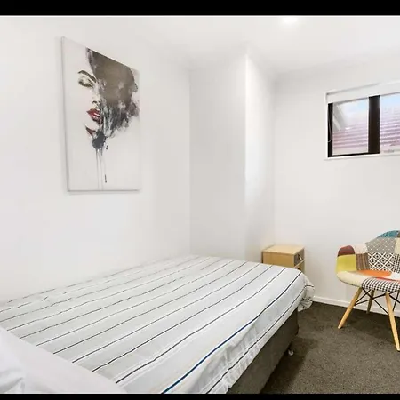 Room Available Near Airport Takanini Exterior photo
