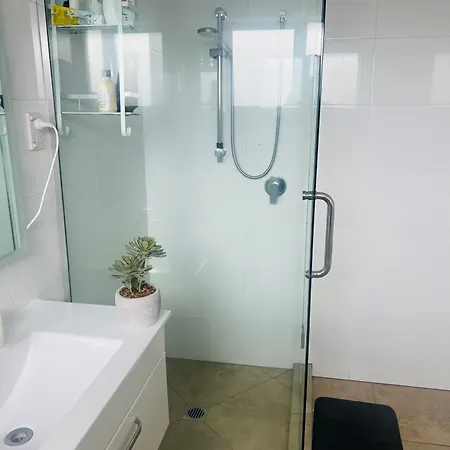 Room Available Near Airport Takanini Exterior photo