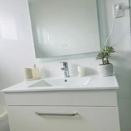 Room Available Near Airport Takanini Exterior photo