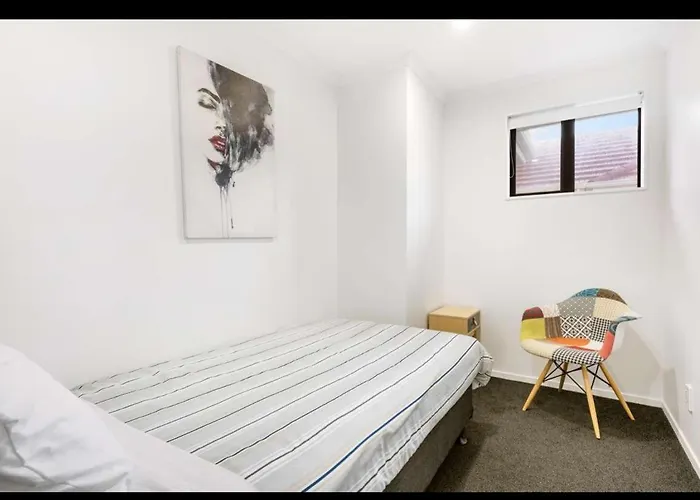 Room Available Near Airport